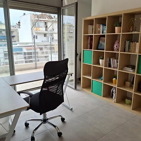 Marina's Maisonette - 140sqm Central