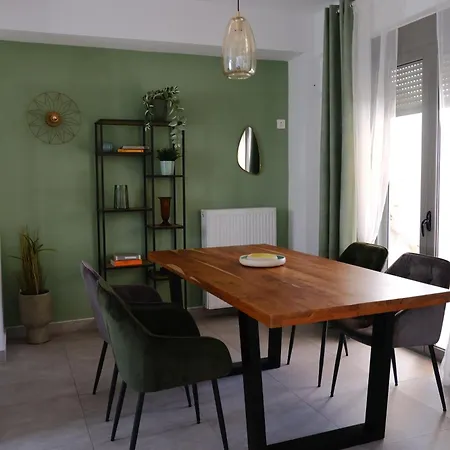 Apartment Marina's Maisonette - 140sqm Central Athens
