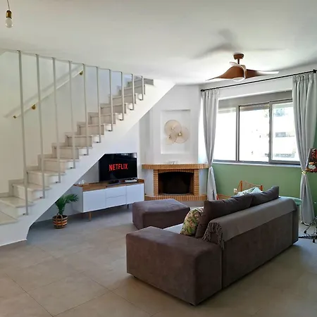 Marina's Maisonette - 140sqm Central Apartment Athens